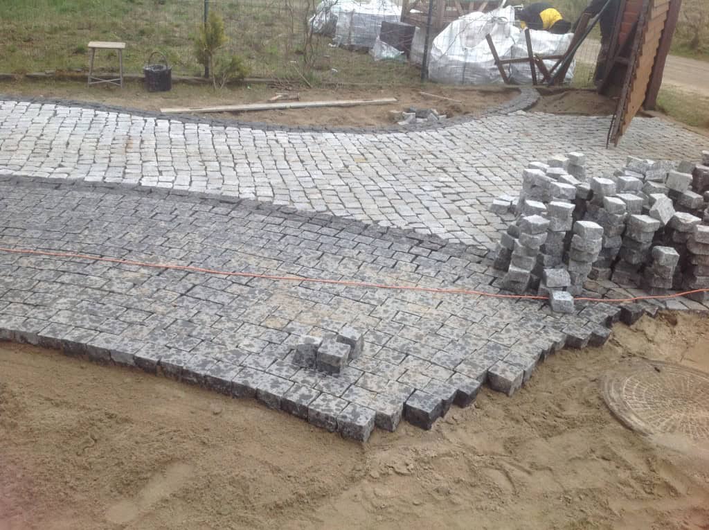 projekt i realizacja nawierzchni z kostki brukowej